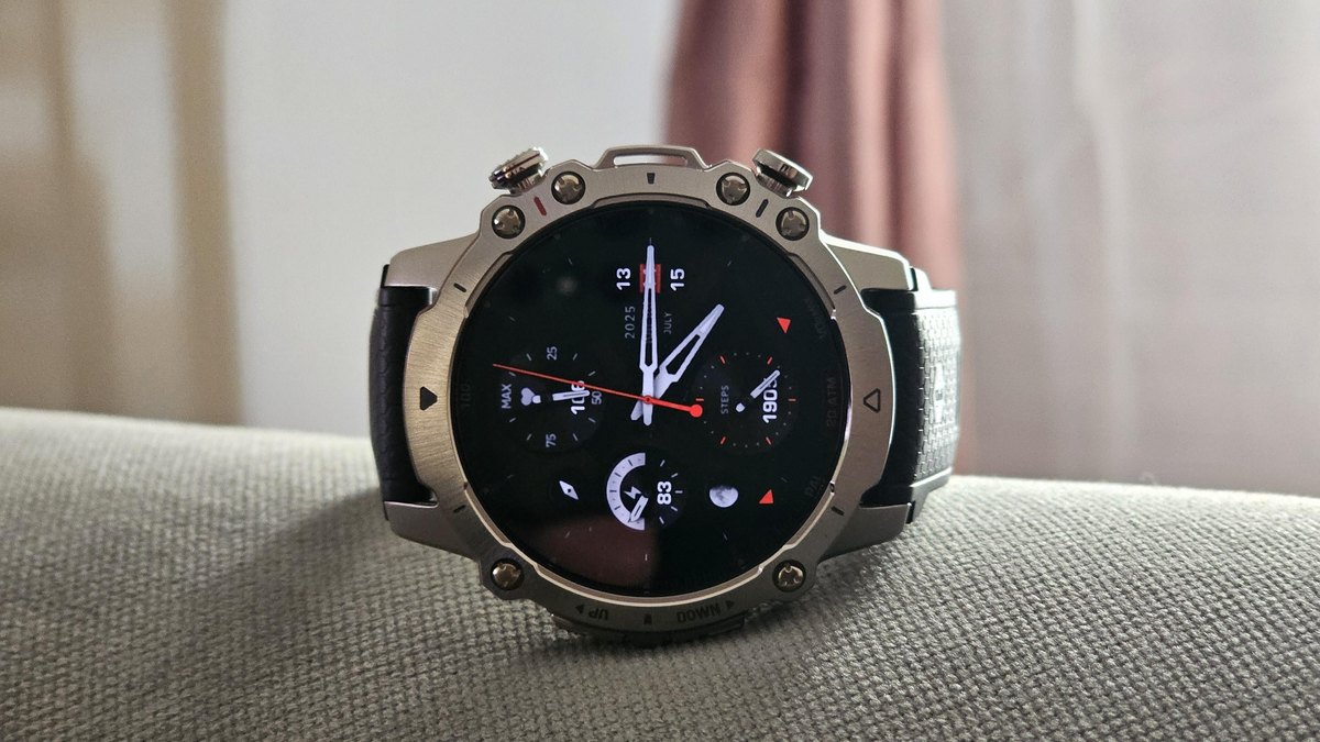 Amazfit Falcon 2: vazamentos apontam sucessor do multiesporte premium de titânio da Amazfit