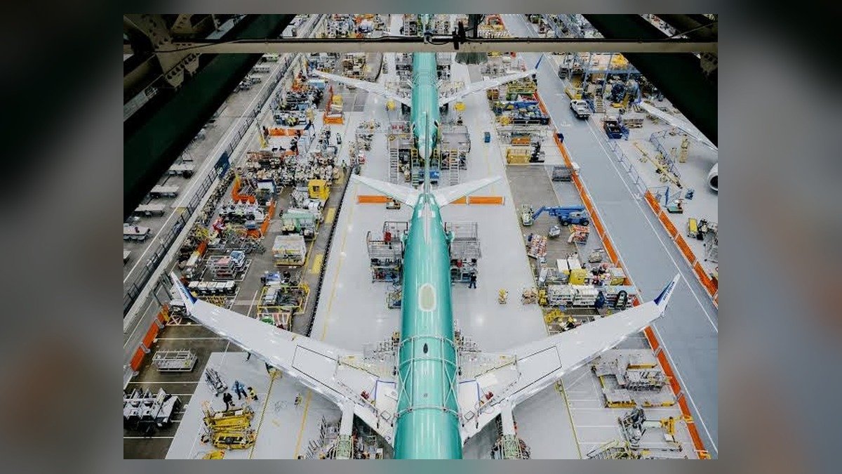 Pesquisadores comprometem Boeing 737 com dispositivo do tamanho de uma moeda