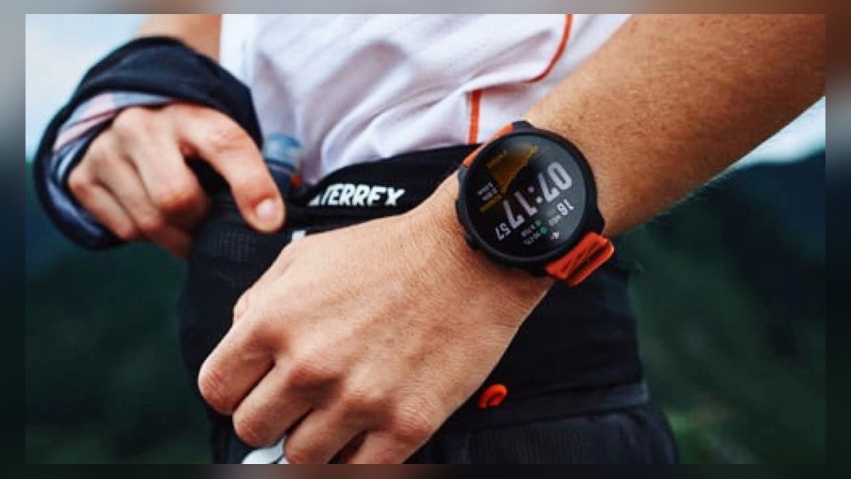 Novo relógio misterioso da Suunto aparece como OW266