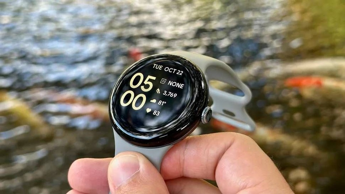 Wear OS 6.1 facilita o gerenciamento de fusos horários no relógio