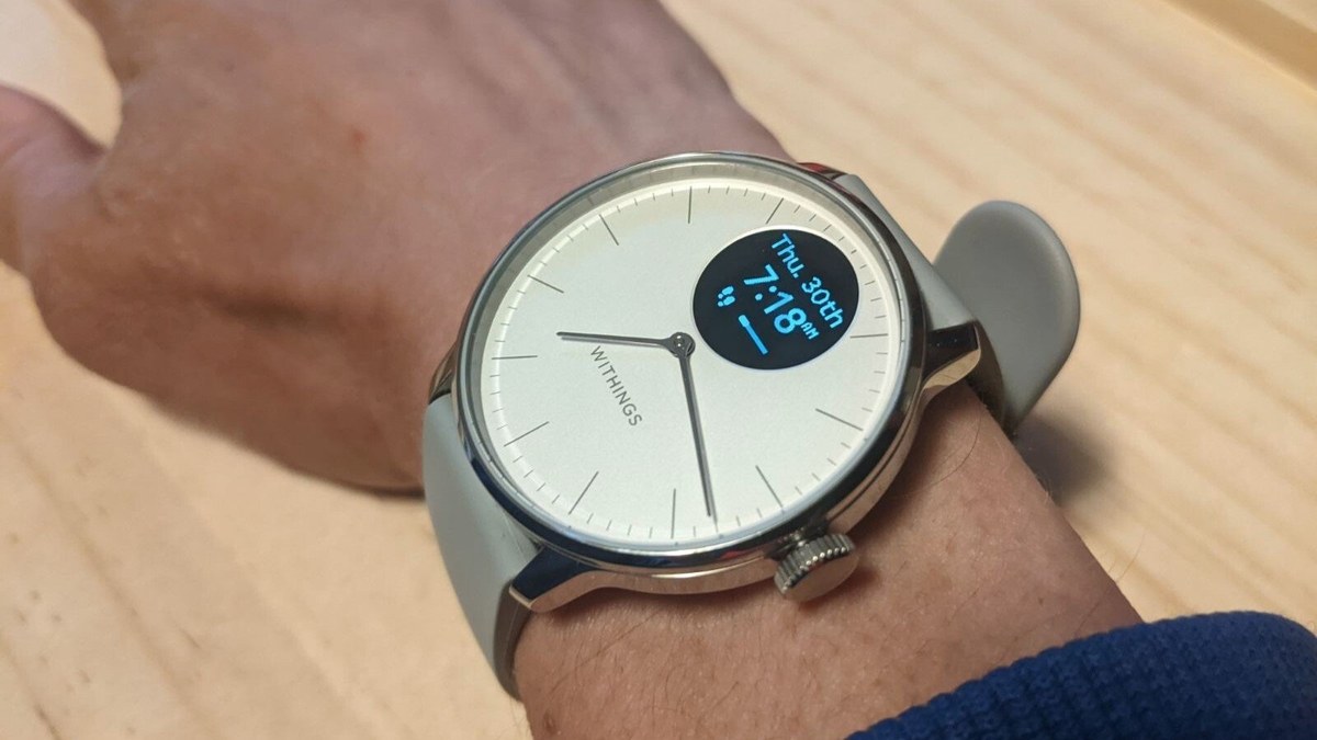 Withings ScanWatch Light impressiona com até 30 dias de bateria